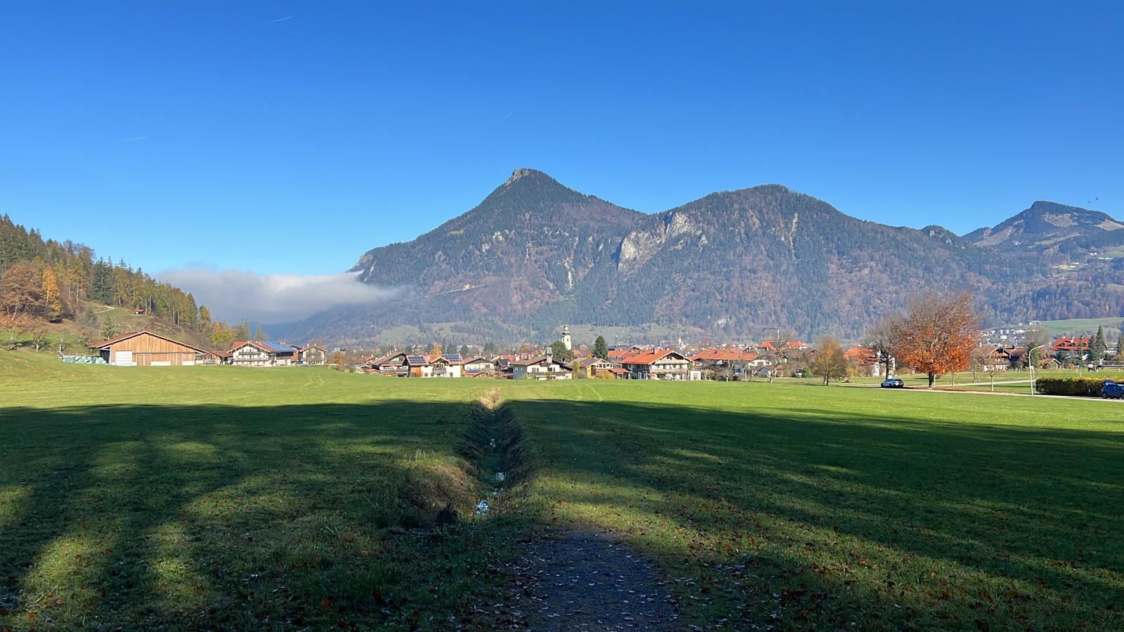 Herbstlicher Blick auf Oberaudorf