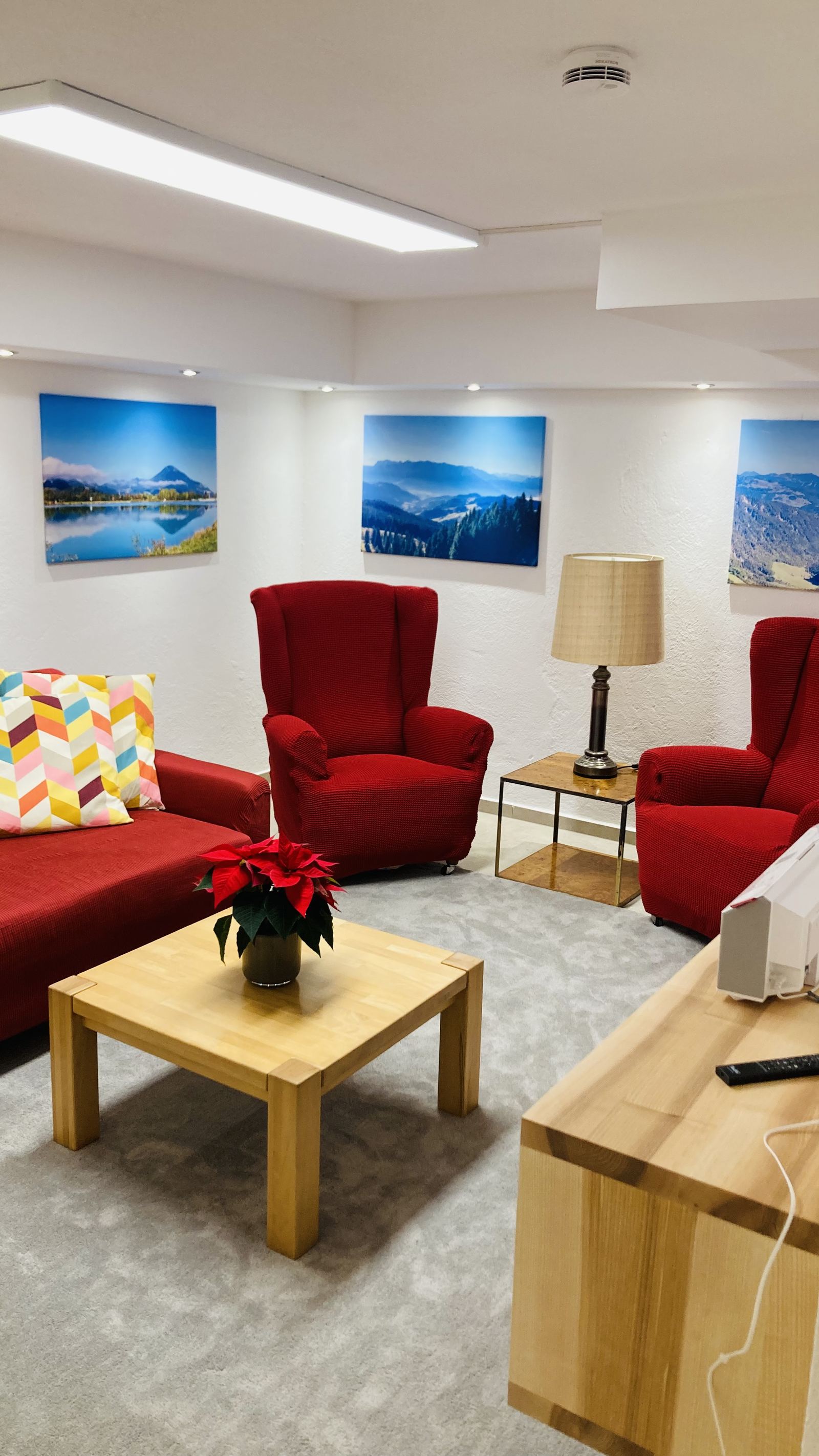 Wohnzimmer im Untergeschoss
